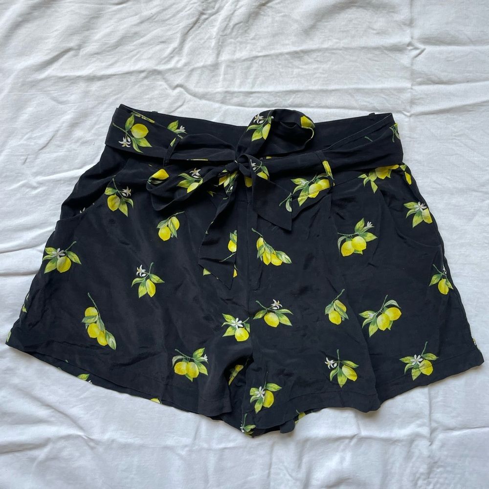 Rails $188 100% Silk Gigi Black/Lemon Print Pleated High Waisted Shorts XS VGUC